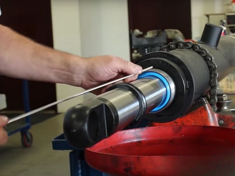 Jak odbudować teleskopowy cylinder hydrauliczny
