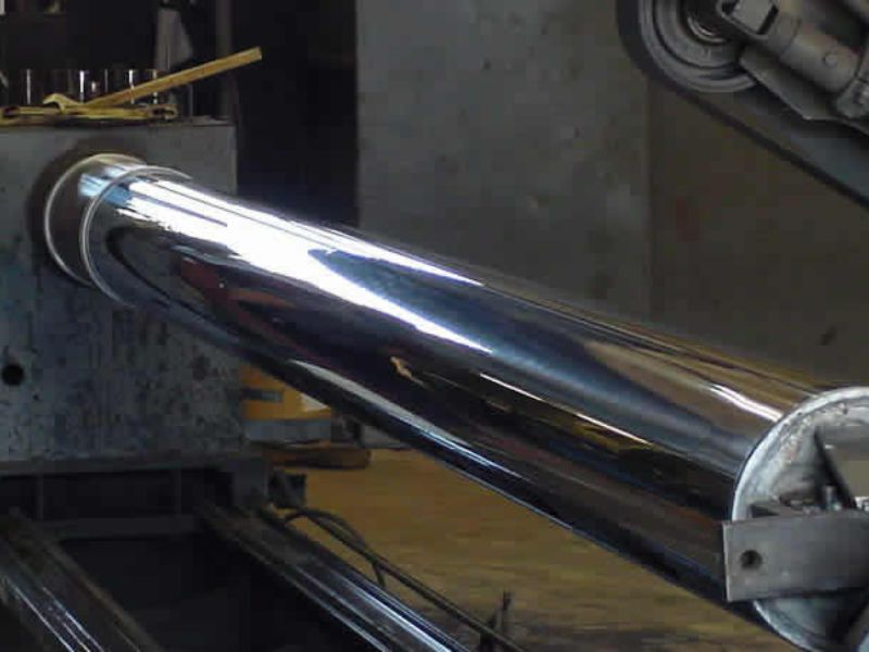 Zrozumienie chromowania cylindrów hydraulicznych